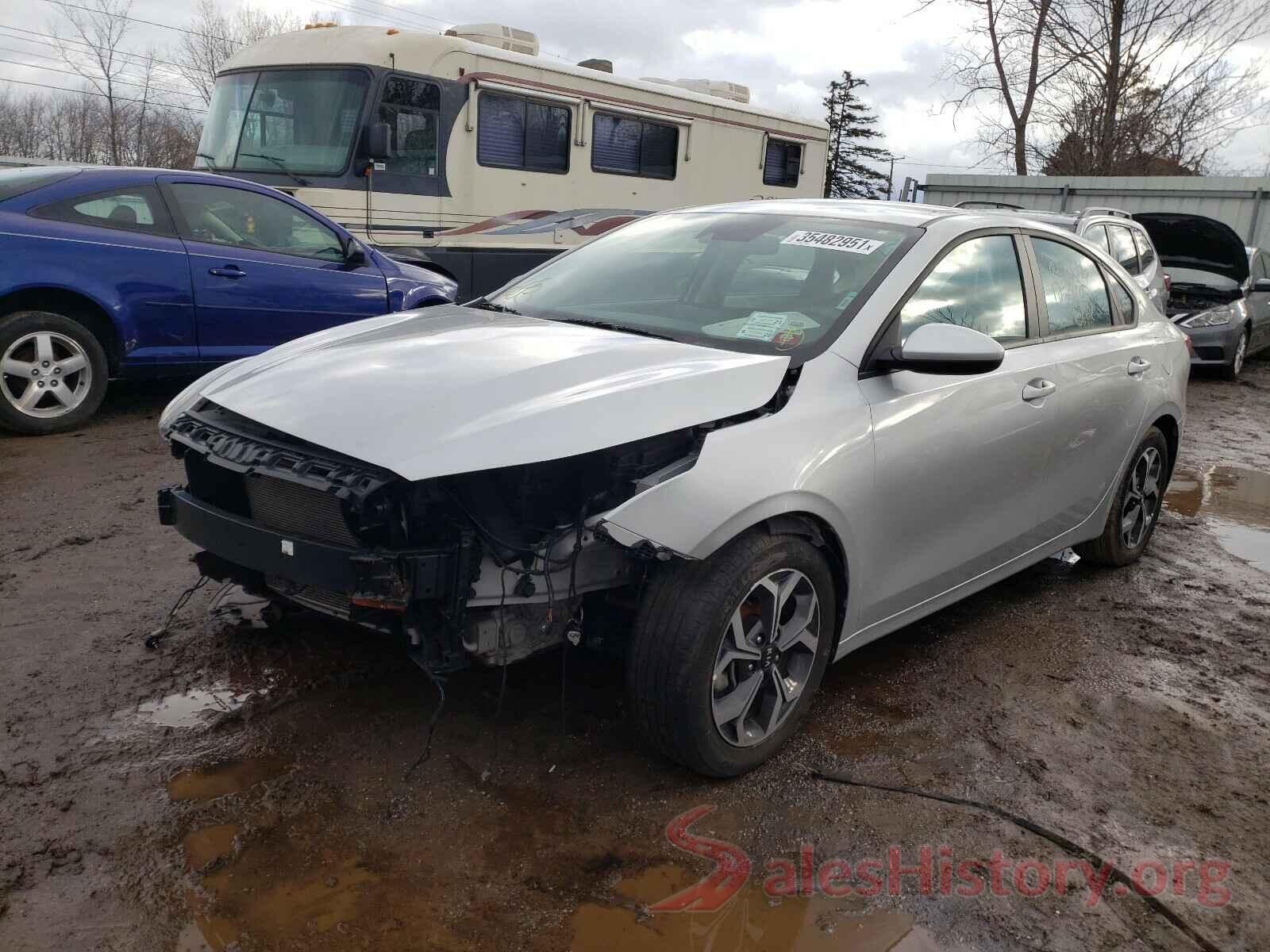 3KPF24AD2KE109566 2019 KIA FORTE