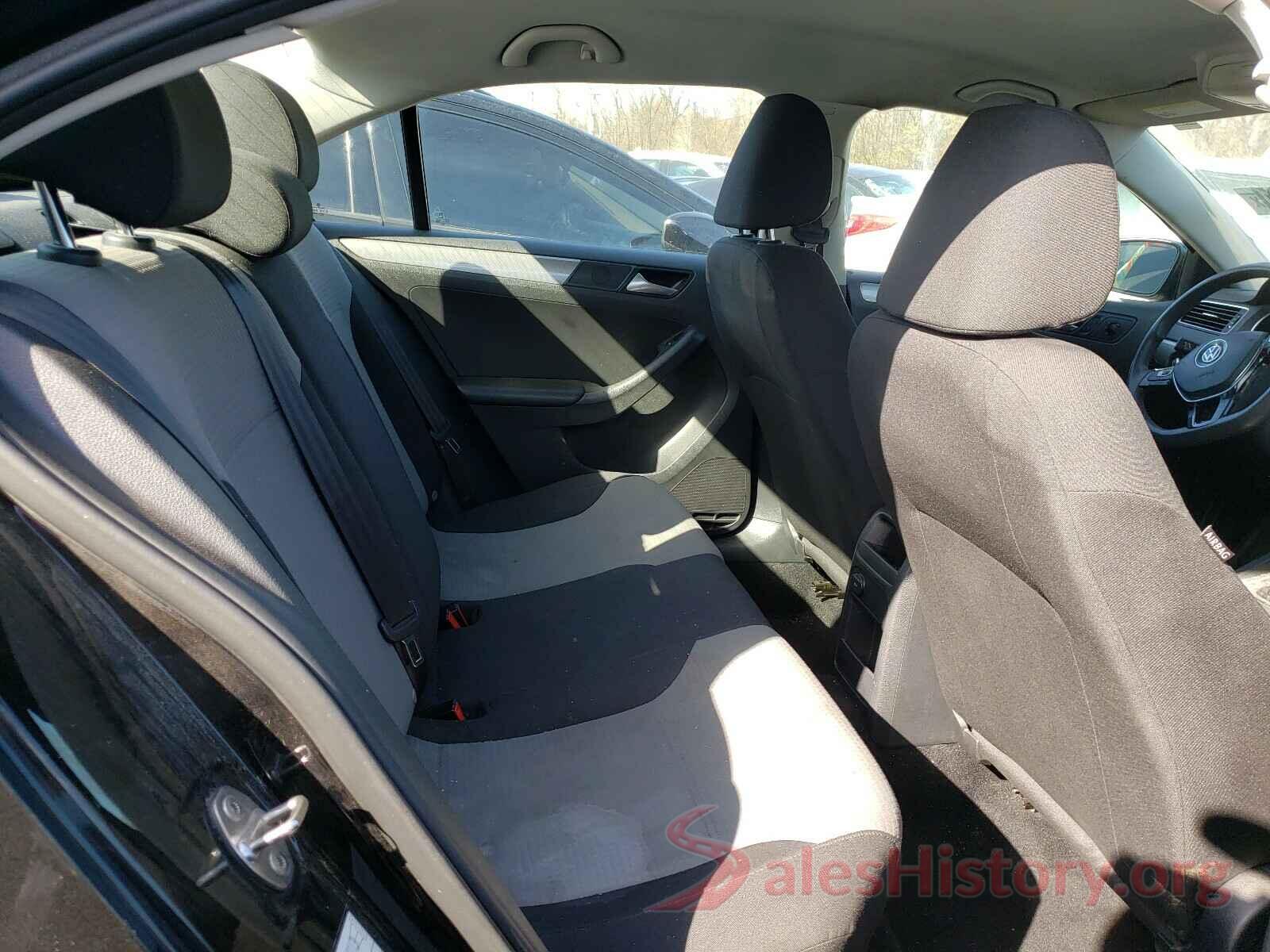 3VW2B7AJ8JM210229 2018 VOLKSWAGEN JETTA