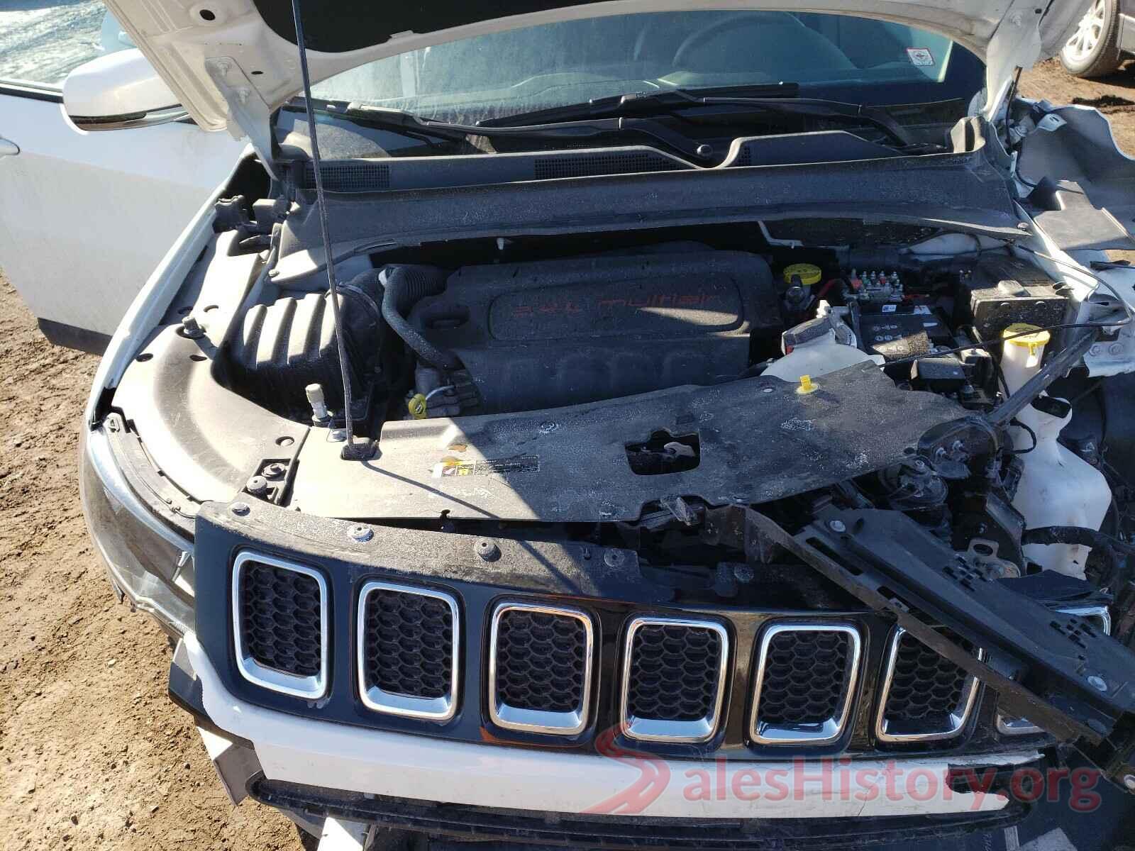 3C4NJDCB7JT210820 2018 JEEP COMPASS