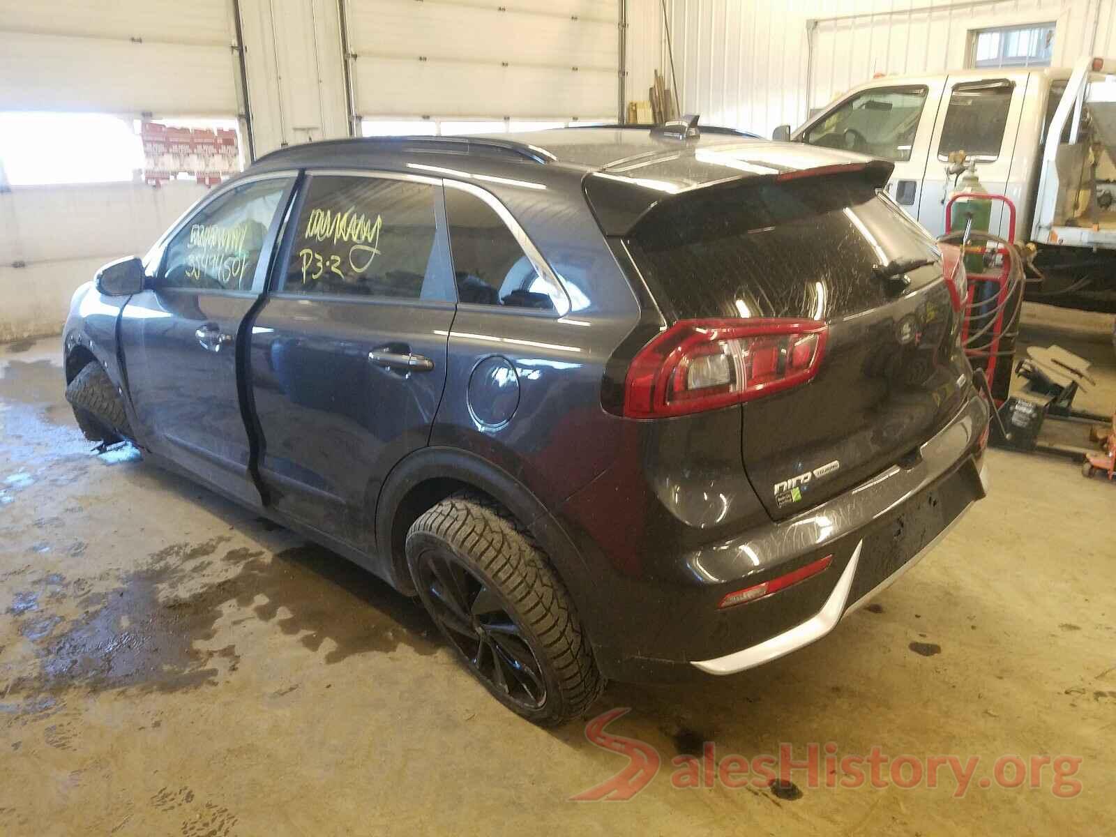 KNDCC3LC1J5145595 2018 KIA NIRO