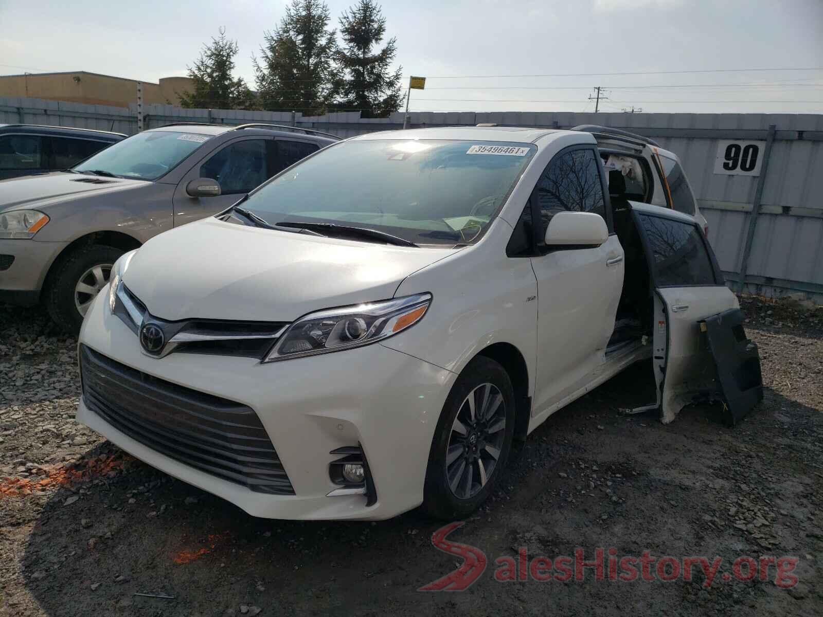 5TDDZ3DCXJS202663 2018 TOYOTA SIENNA