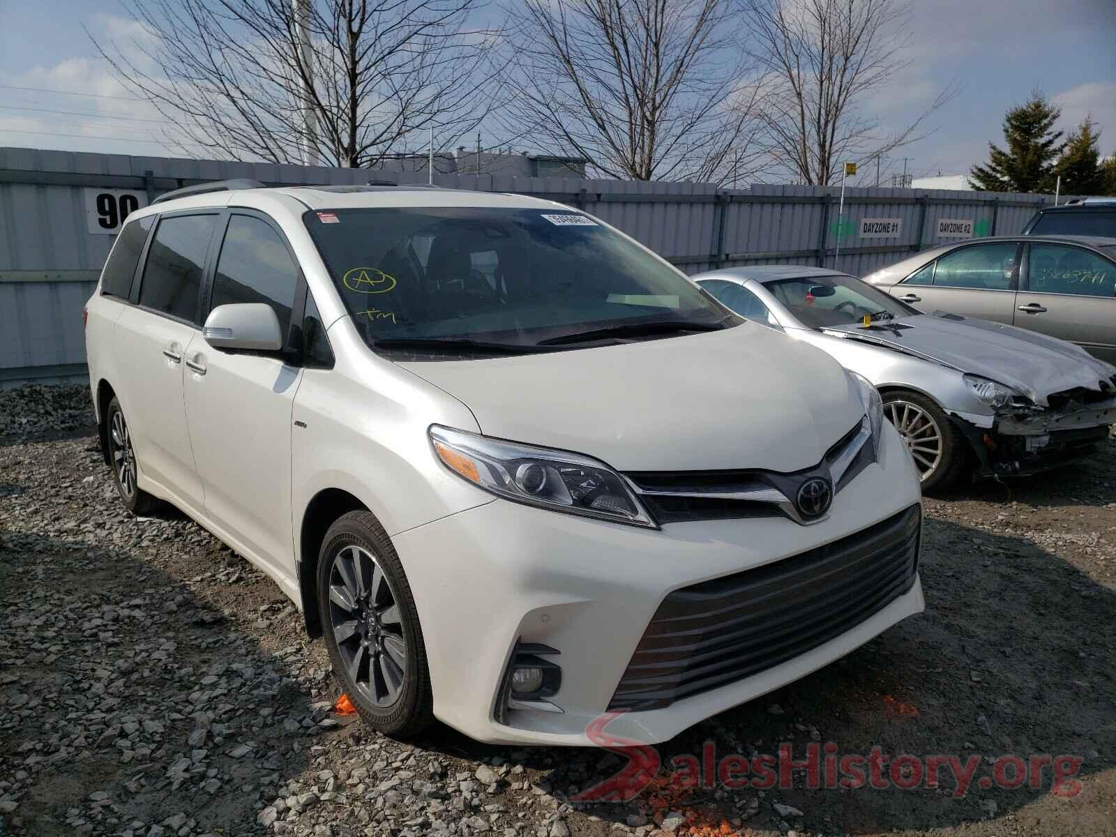 5TDDZ3DCXJS202663 2018 TOYOTA SIENNA