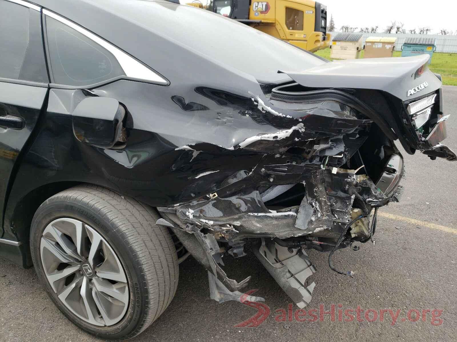 1HGCV3F43JA003529 2018 HONDA ACCORD