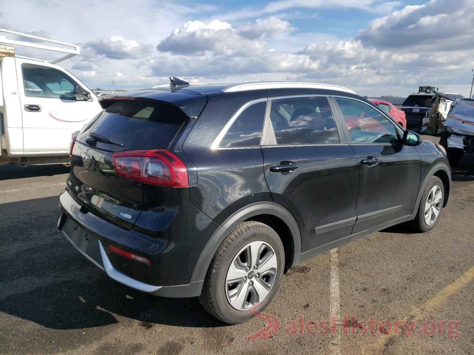 KNDCB3LCXK5225062 2019 KIA NIRO