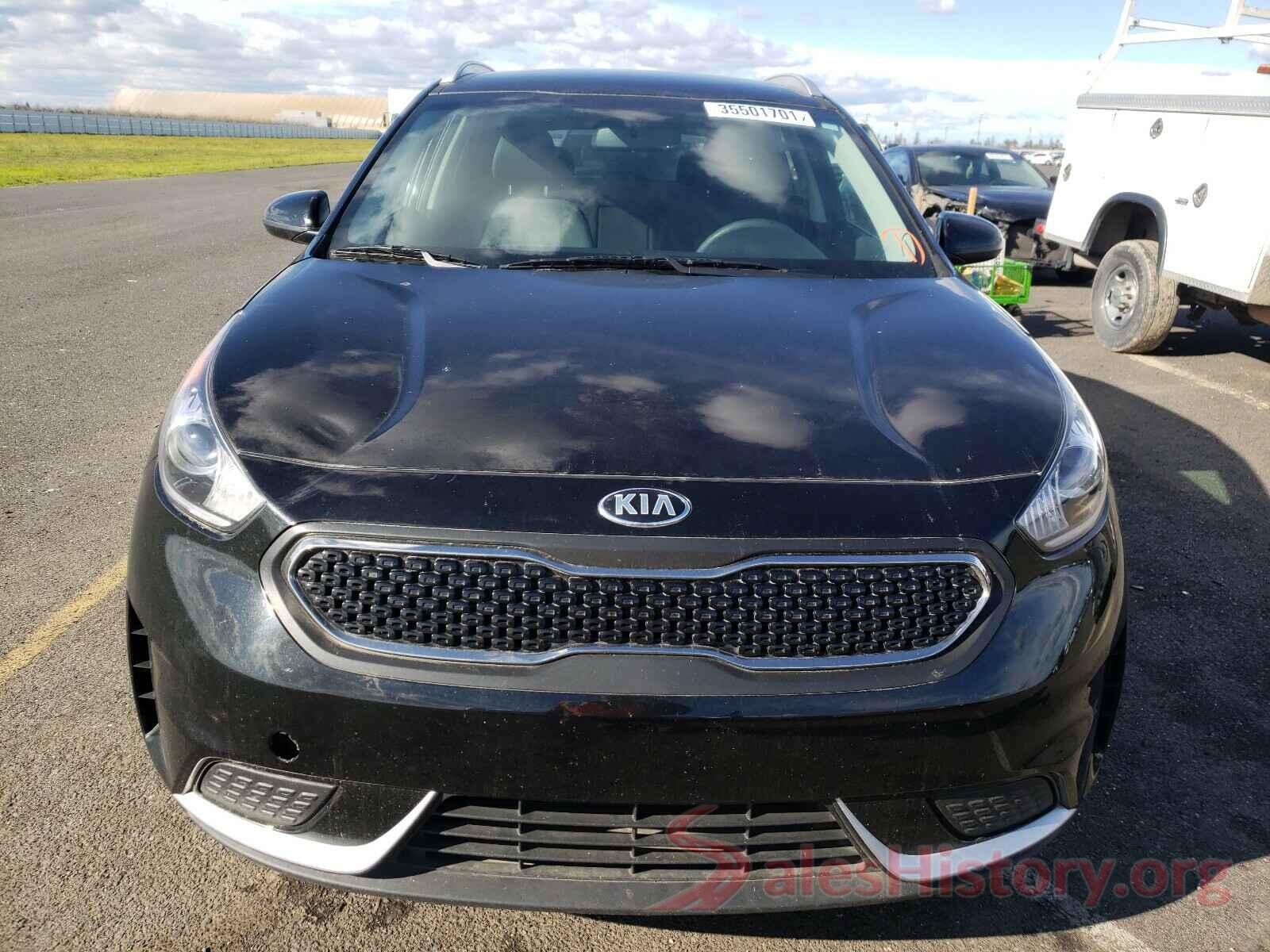 KNDCB3LCXK5225062 2019 KIA NIRO