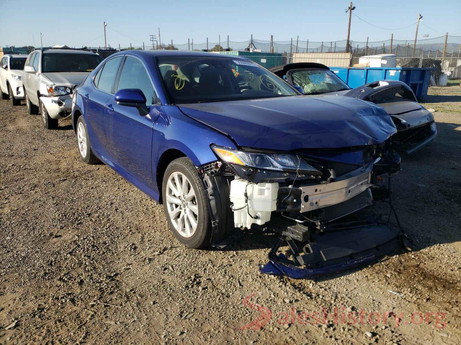 JTNB11HK6J3056618 2018 TOYOTA CAMRY