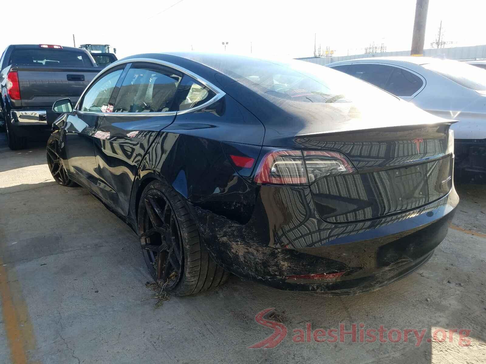 5YJ3E1EB5JF082437 2018 TESLA MODEL 3