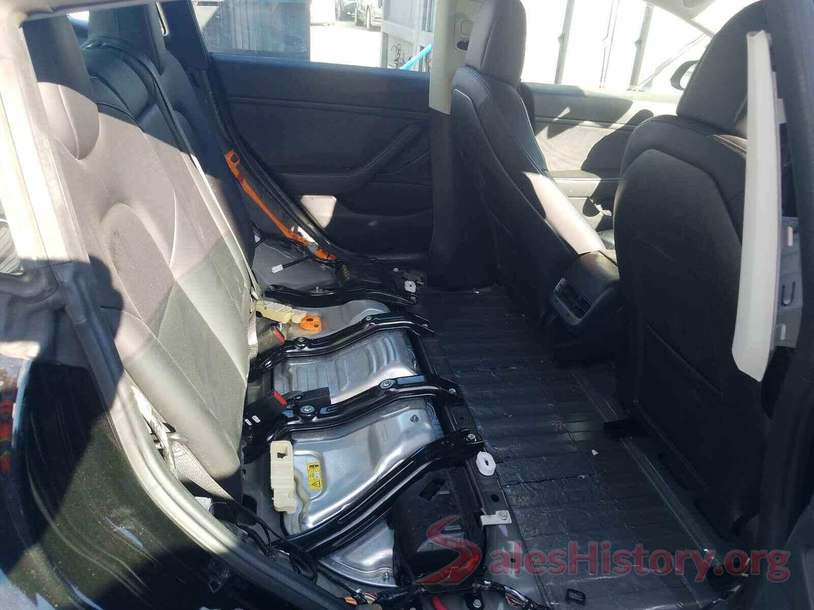 5YJ3E1EB5JF082437 2018 TESLA MODEL 3