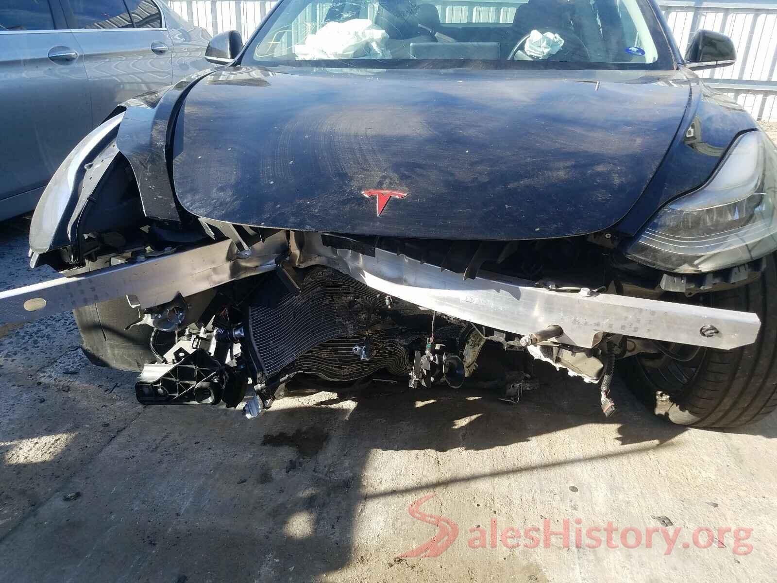 5YJ3E1EB5JF082437 2018 TESLA MODEL 3