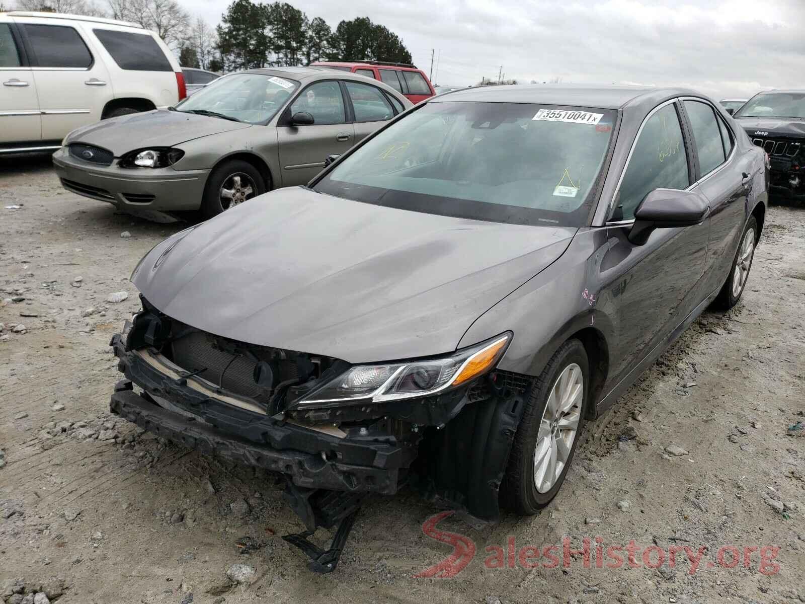 4T1B11HK5JU550849 2018 TOYOTA CAMRY