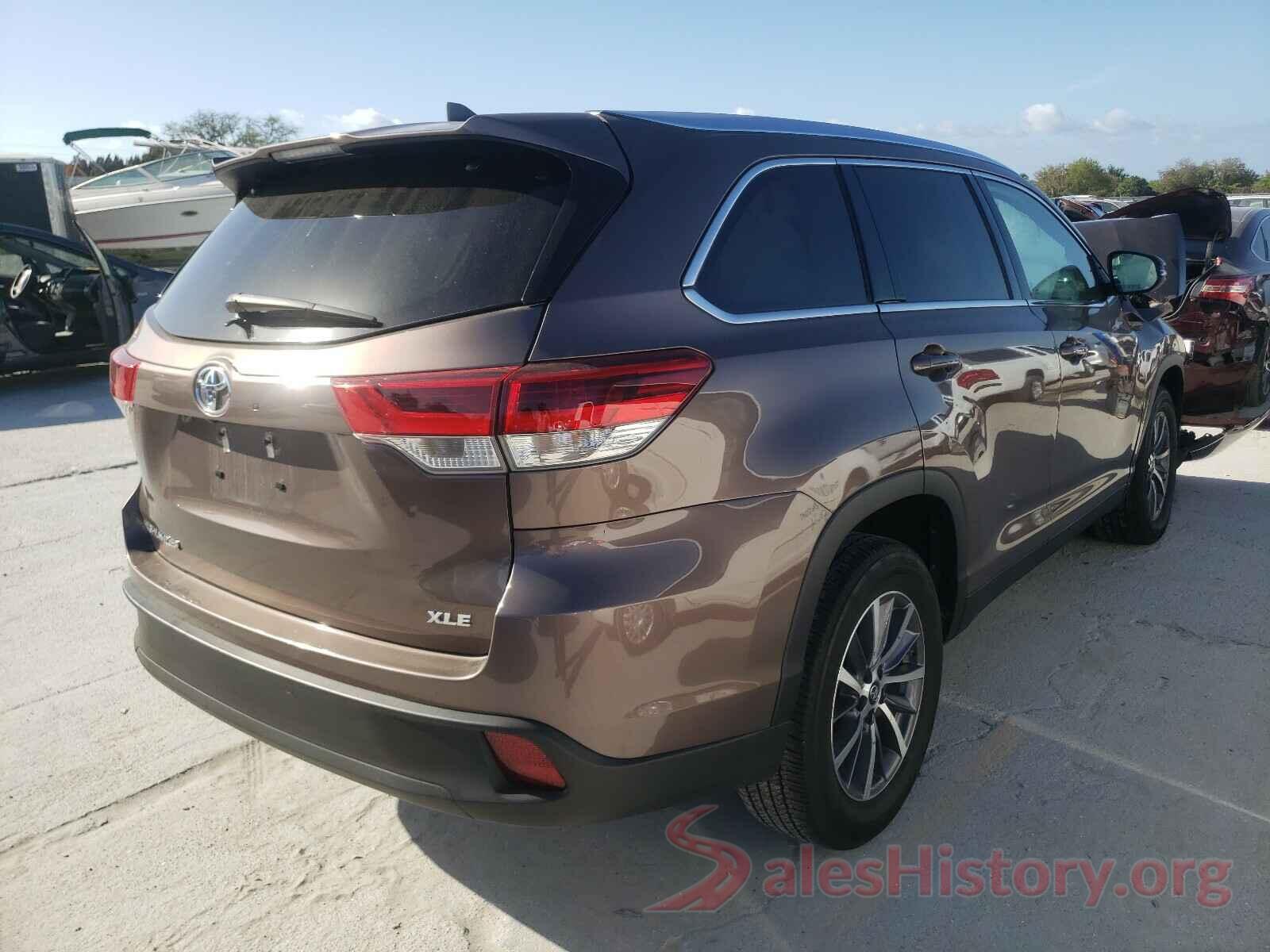 5TDKZRFH2KS303314 2019 TOYOTA HIGHLANDER