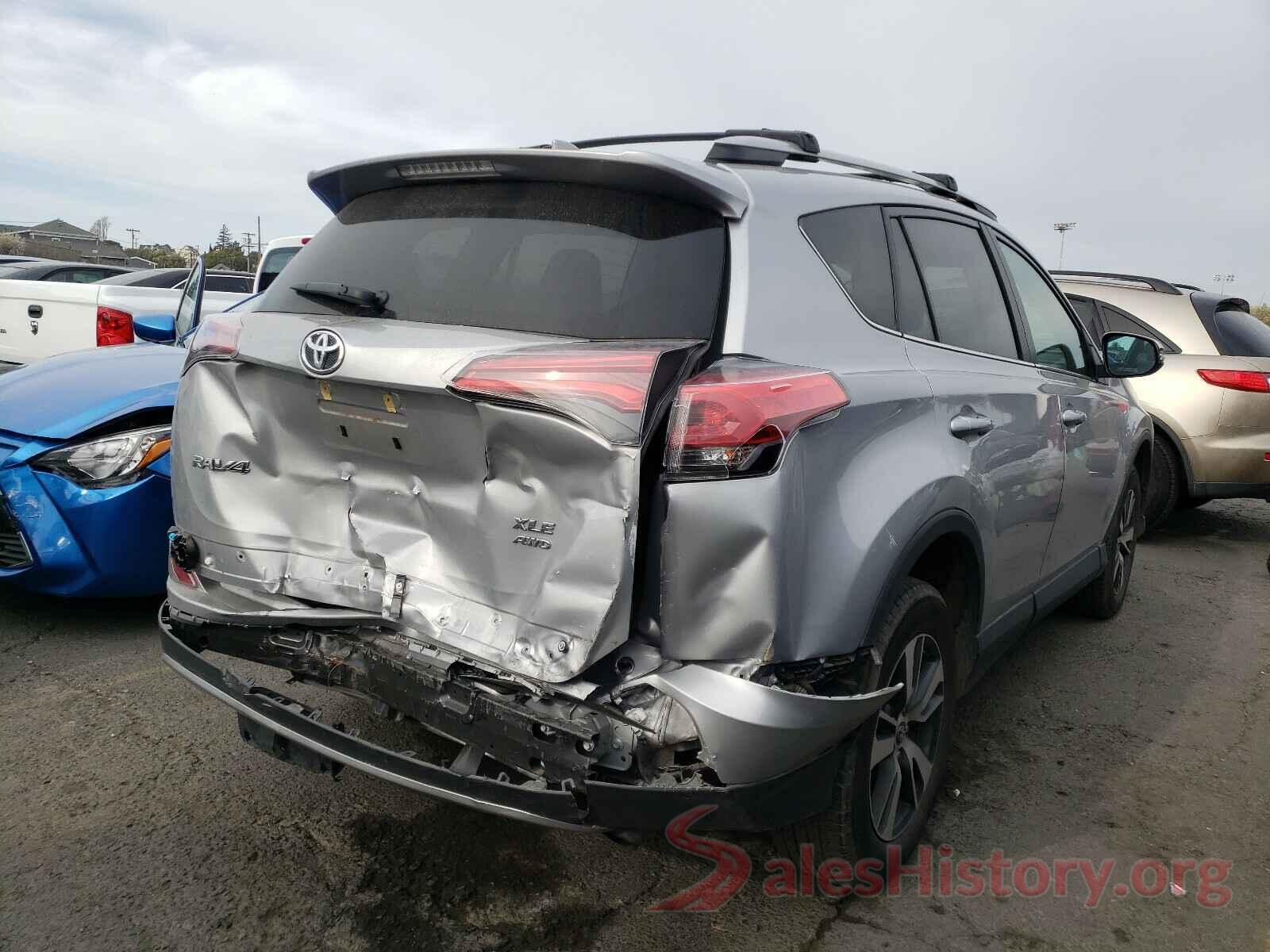 2T3RFREV8JW850681 2018 TOYOTA RAV4