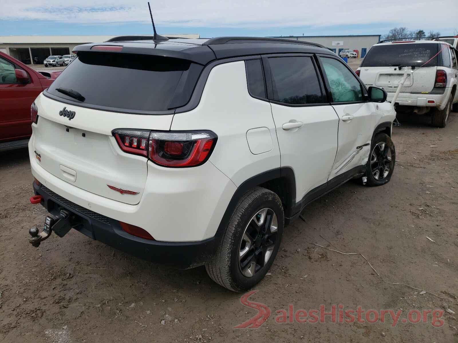 3C4NJDDB5JT246035 2018 JEEP COMPASS