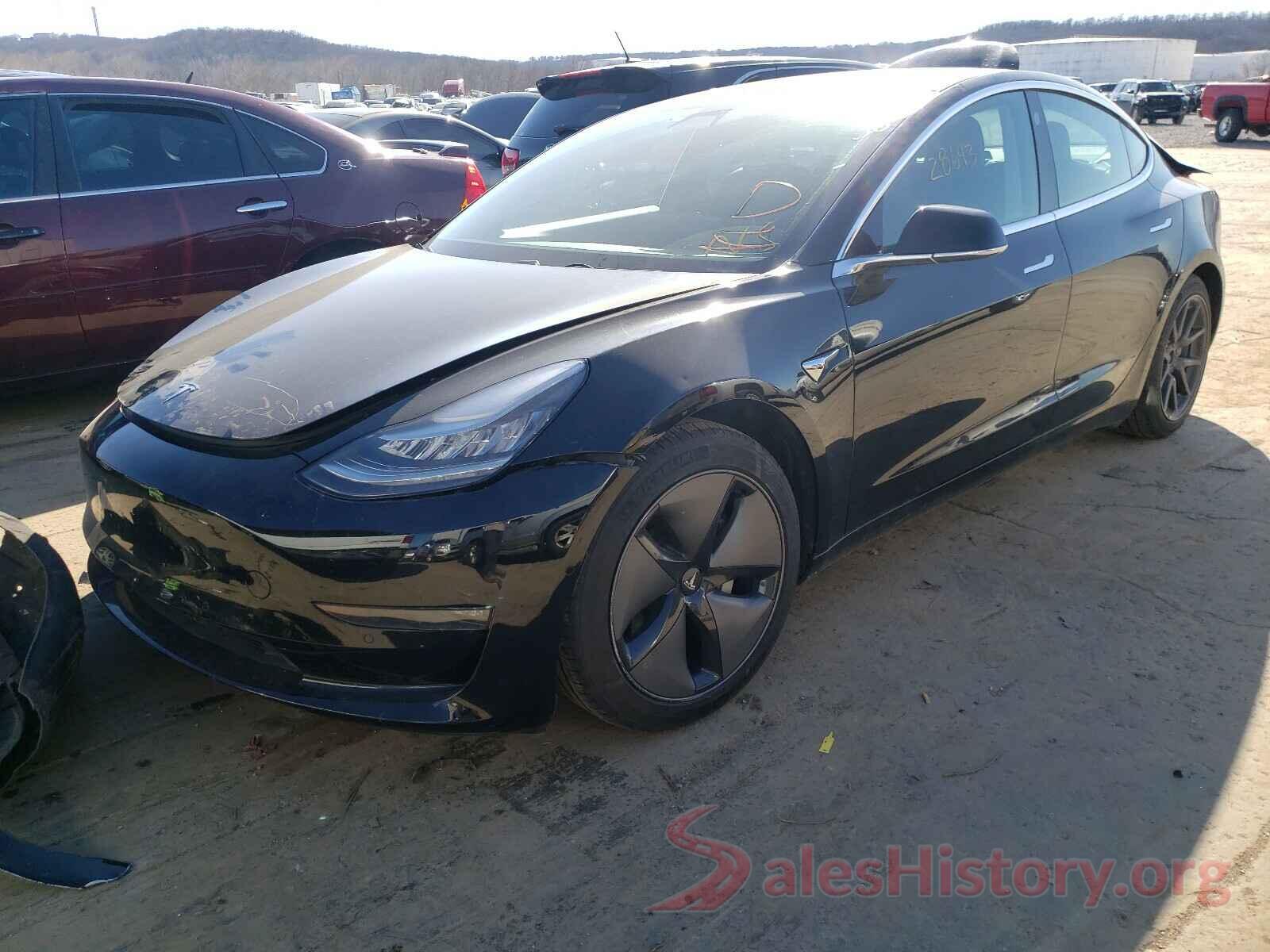 5YJ3E1EB8KF209117 2019 TESLA MODEL 3