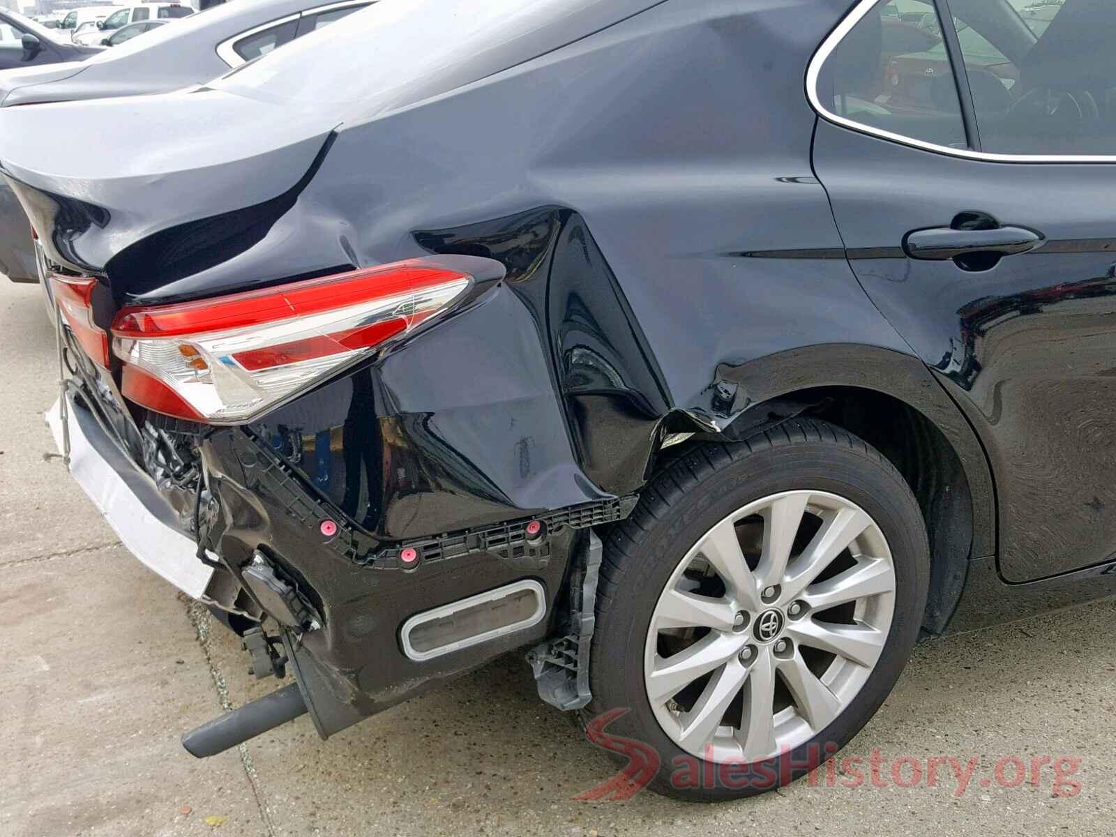 JTNB11HK3J3043888 2018 TOYOTA CAMRY