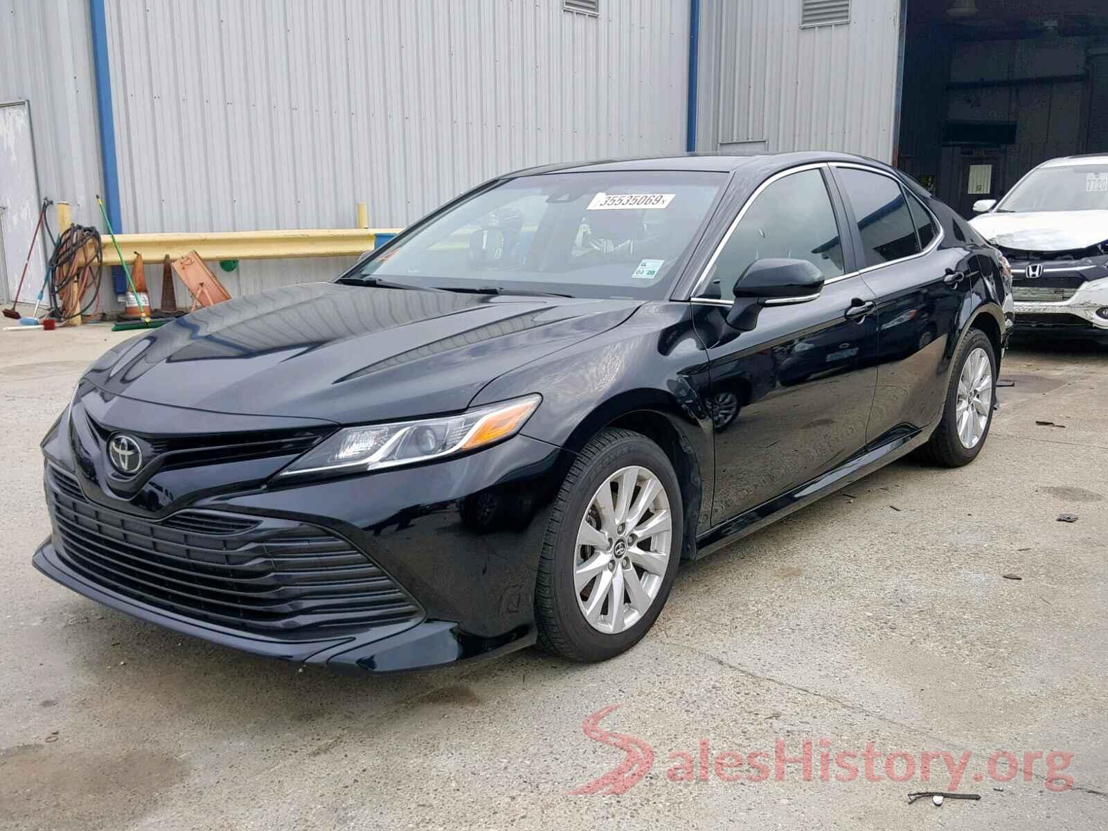 JTNB11HK3J3043888 2018 TOYOTA CAMRY