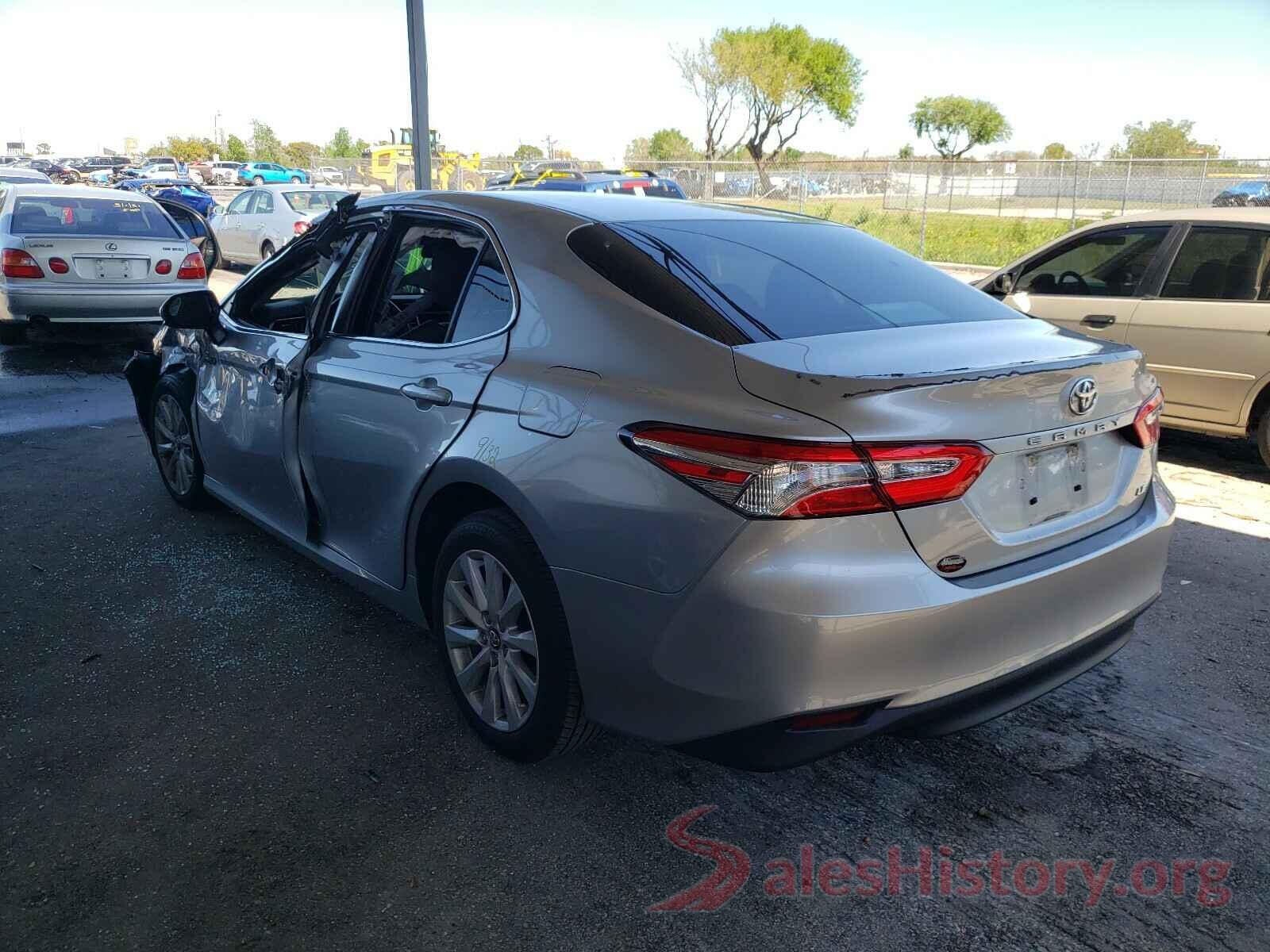 4T1B11HK3JU571067 2018 TOYOTA CAMRY