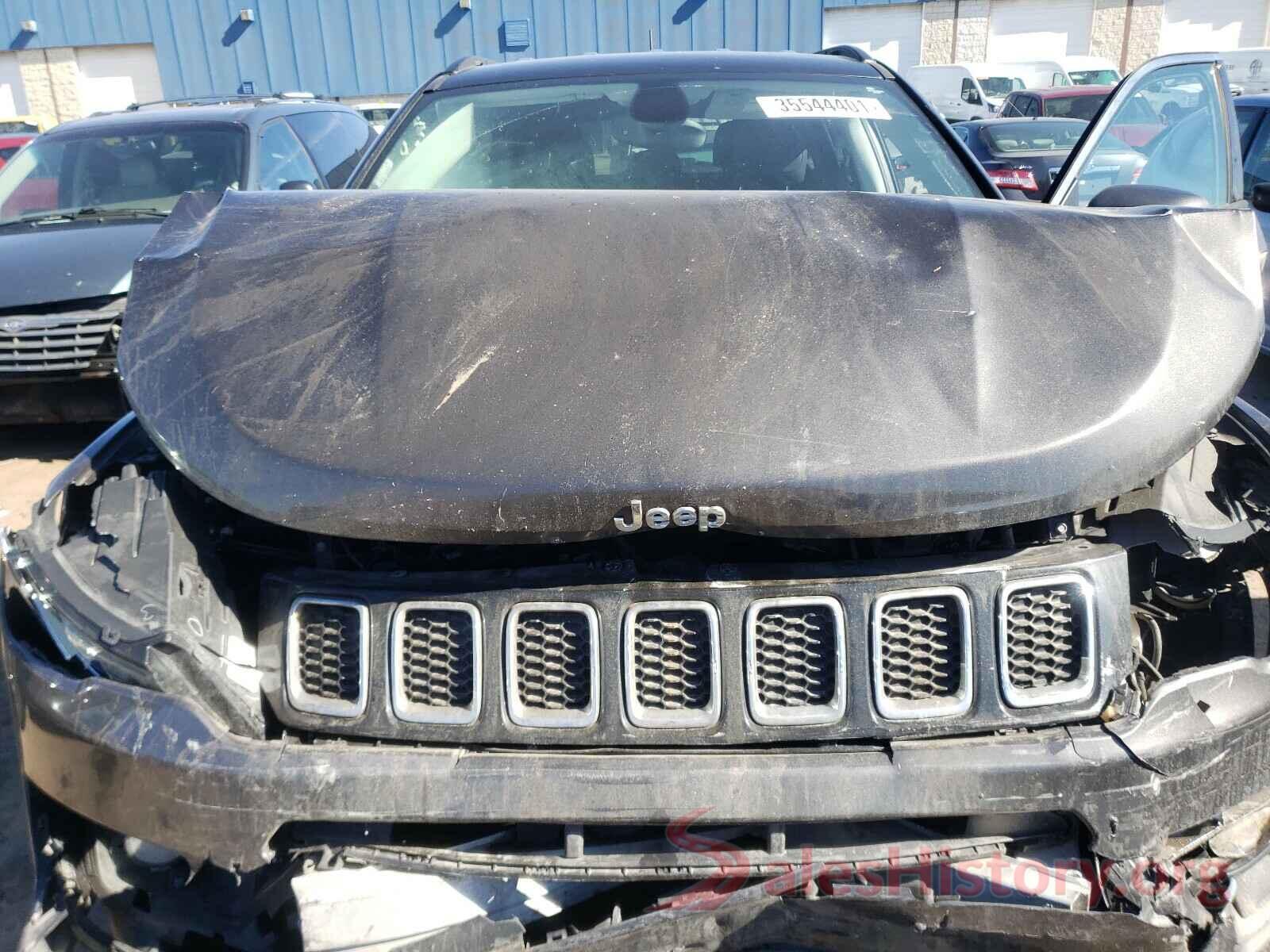 3C4NJDCB0JT337652 2018 JEEP COMPASS