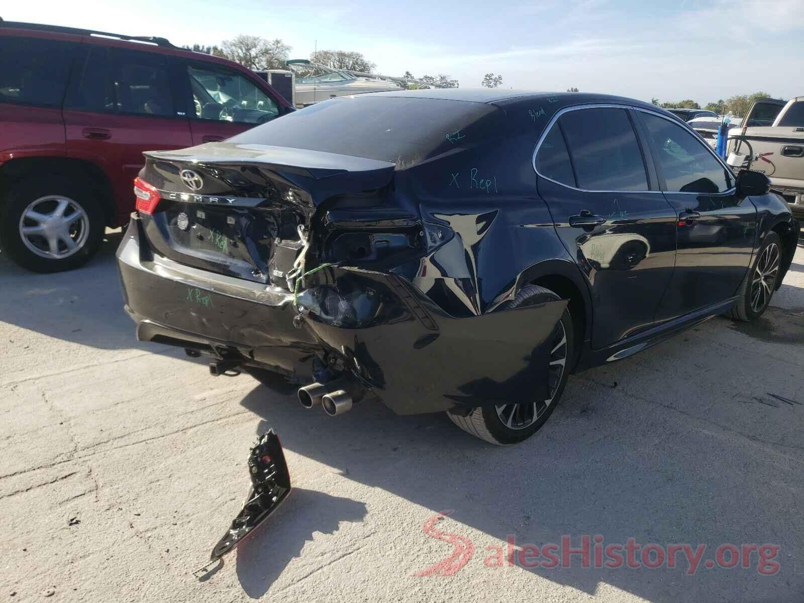 4T1B11HK9JU668788 2018 TOYOTA CAMRY