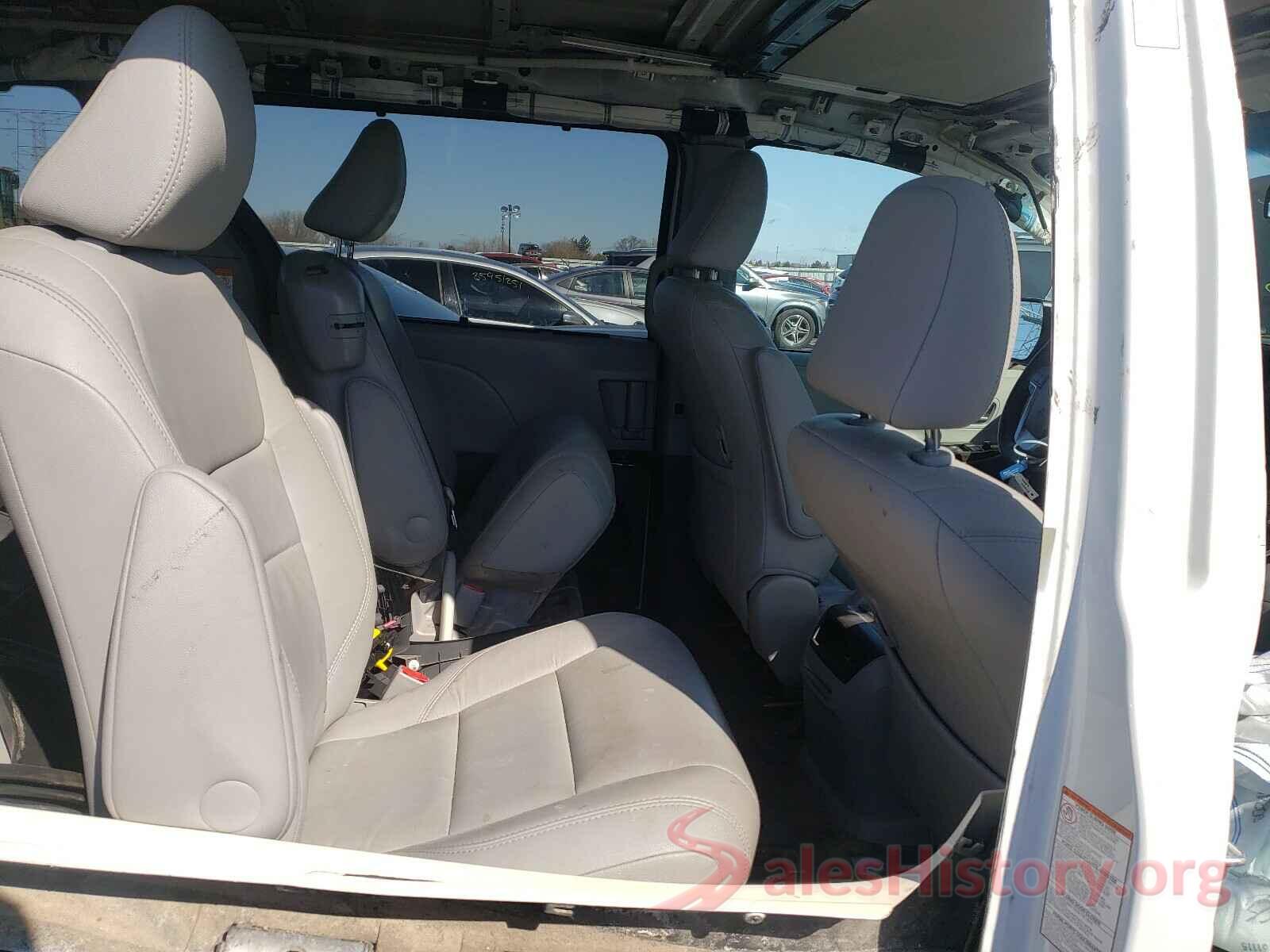 5TDYZ3DC4HS881289 2017 TOYOTA SIENNA