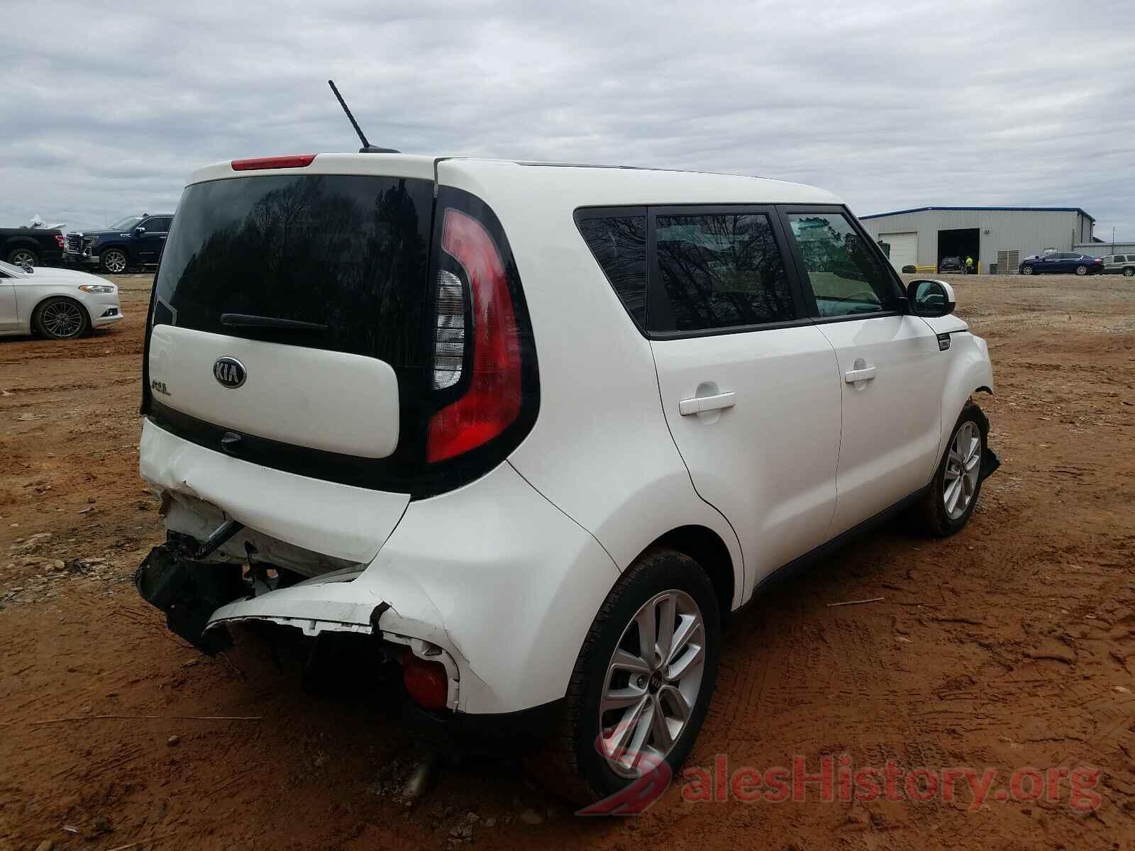 KNDJP3A50J7606886 2018 KIA SOUL