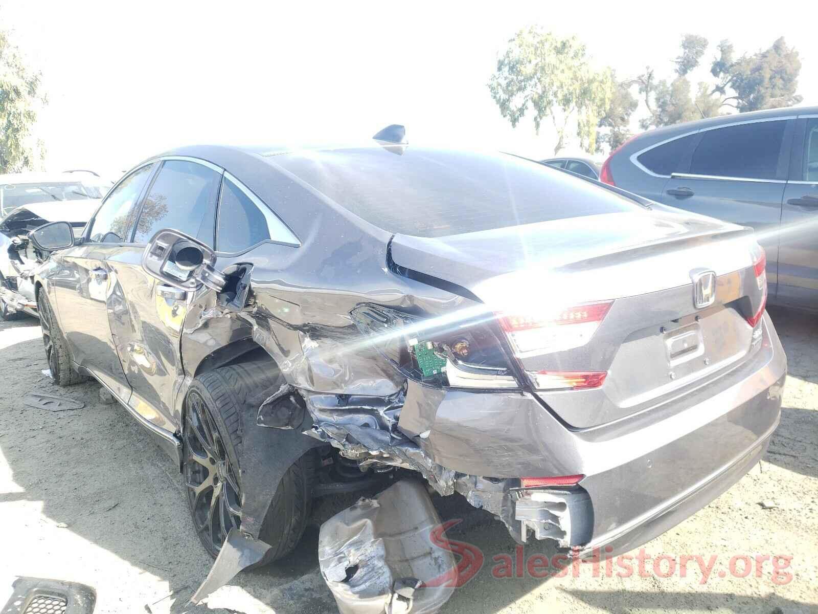 1HGCV2F95JA043715 2018 HONDA ACCORD