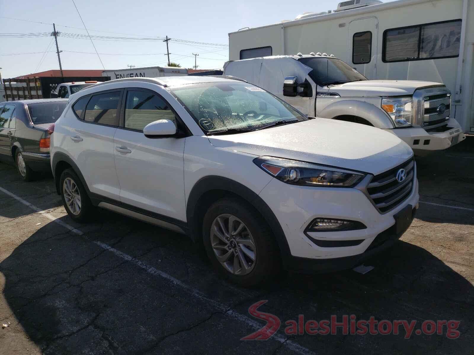 KM8J33A45HU284806 2017 HYUNDAI TUCSON