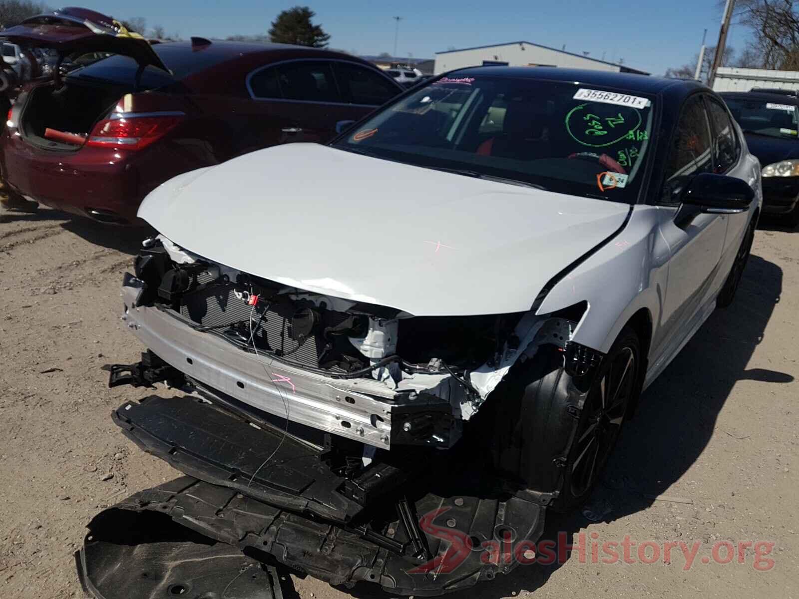 4T1B61HK2KU274567 2019 TOYOTA CAMRY