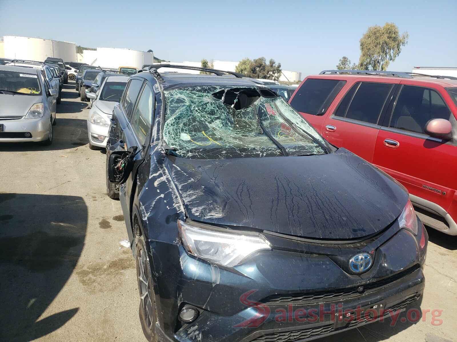 JTMJJREV7JD253711 2018 TOYOTA RAV4