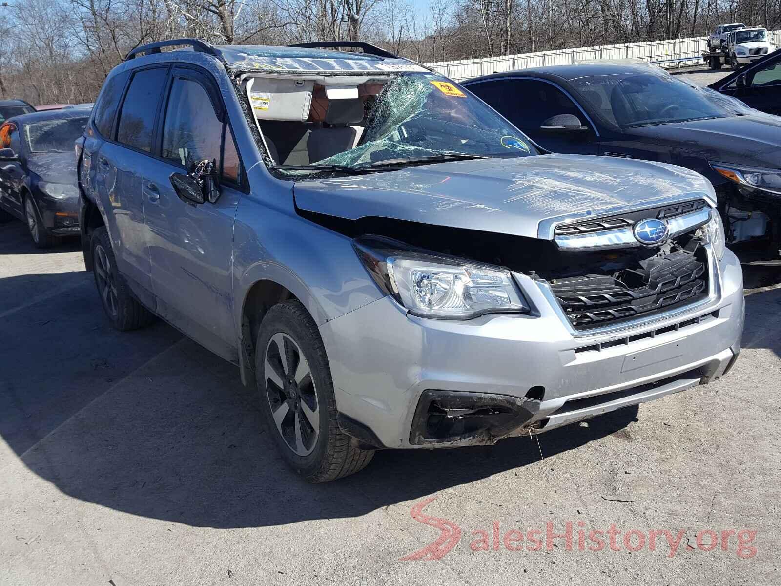 JF2SJAEC4JG607950 2018 SUBARU FORESTER