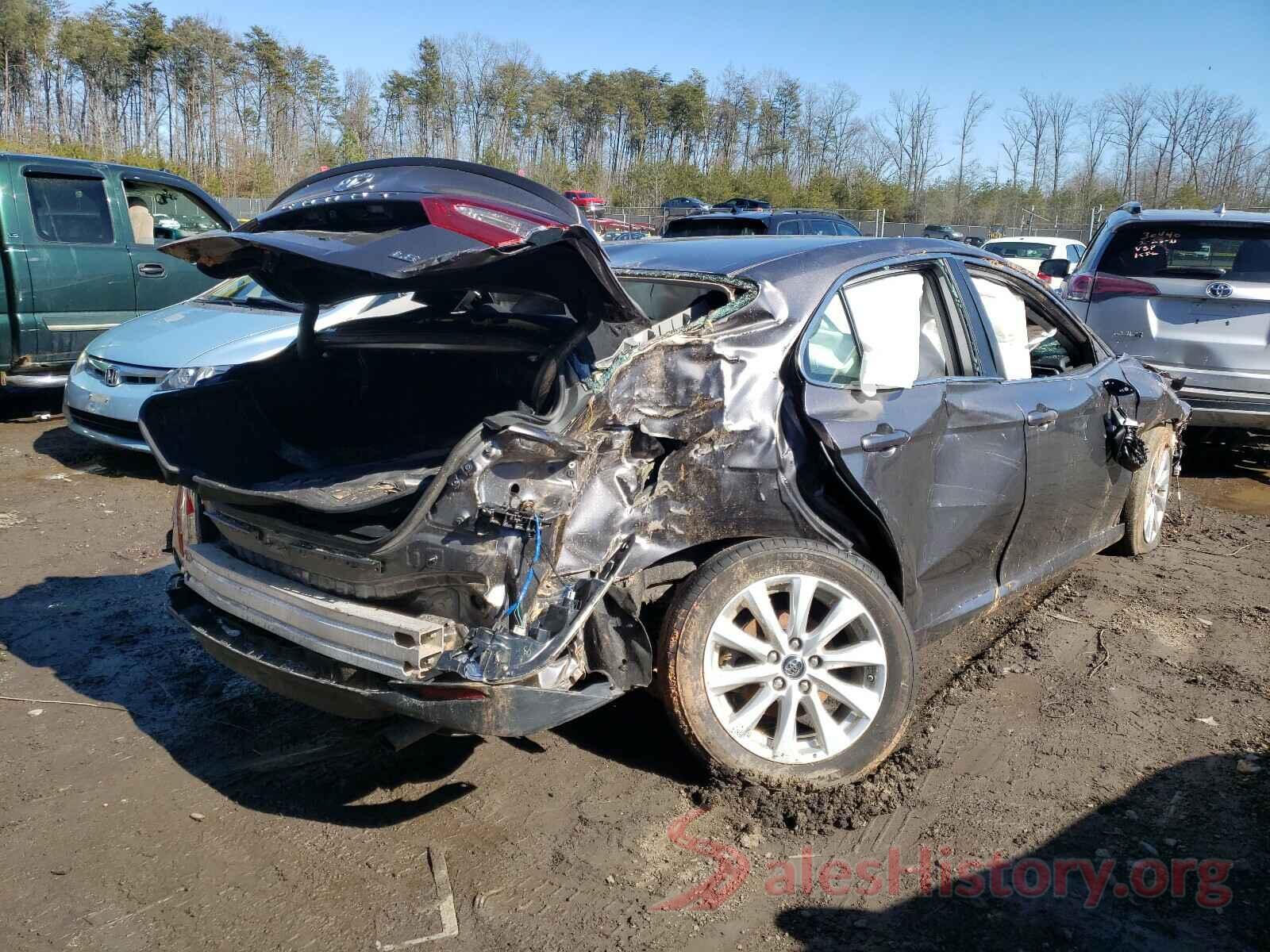 4T1B11HK7JU528321 2018 TOYOTA CAMRY