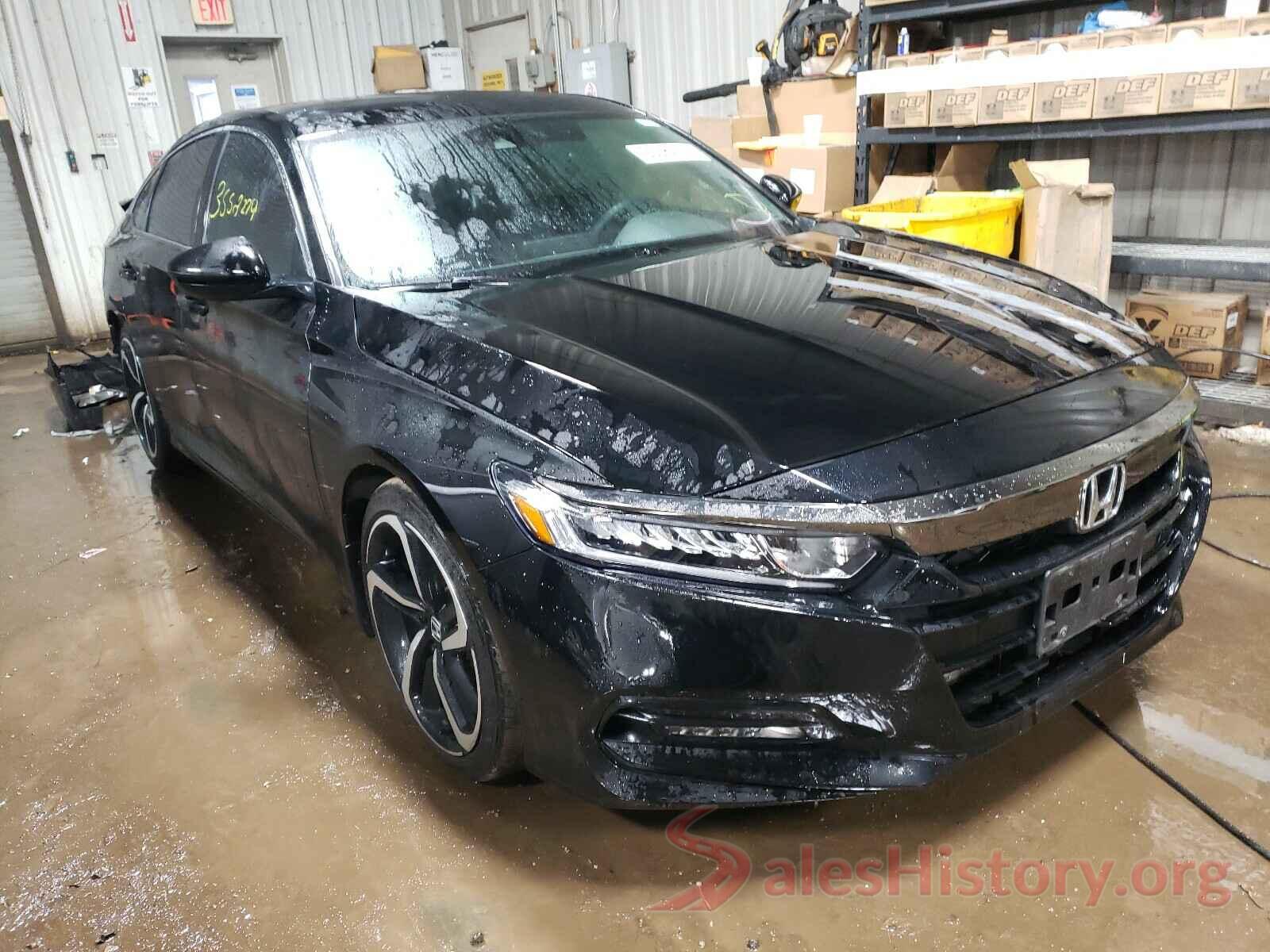 1HGCV1F37JA267963 2018 HONDA ACCORD