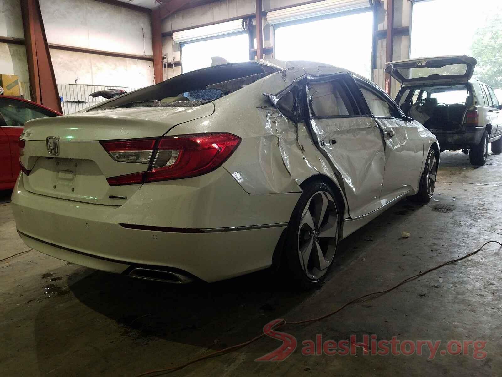 1HGCV1F9XJA042652 2018 HONDA ACCORD