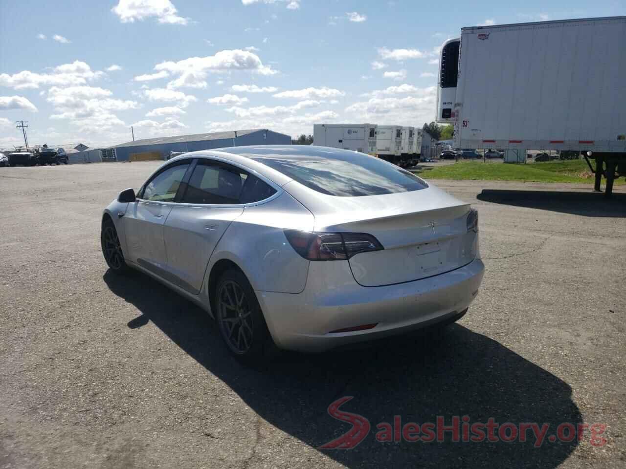 5YJ3E1EB1JF087568 2018 TESLA MODEL 3