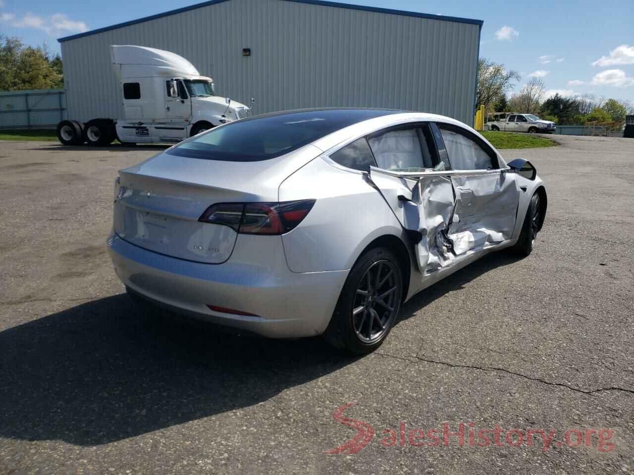 5YJ3E1EB1JF087568 2018 TESLA MODEL 3