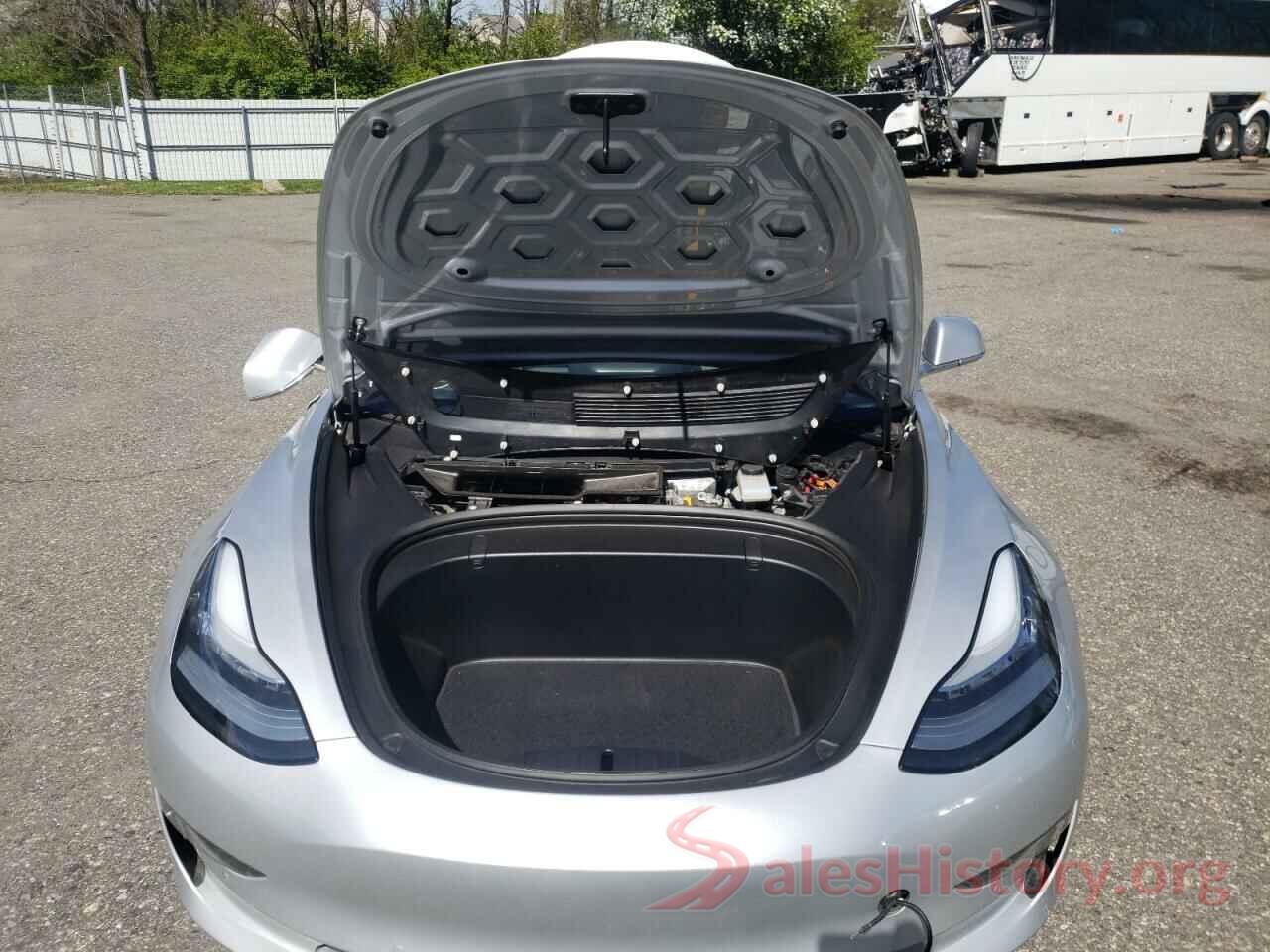 5YJ3E1EB1JF087568 2018 TESLA MODEL 3