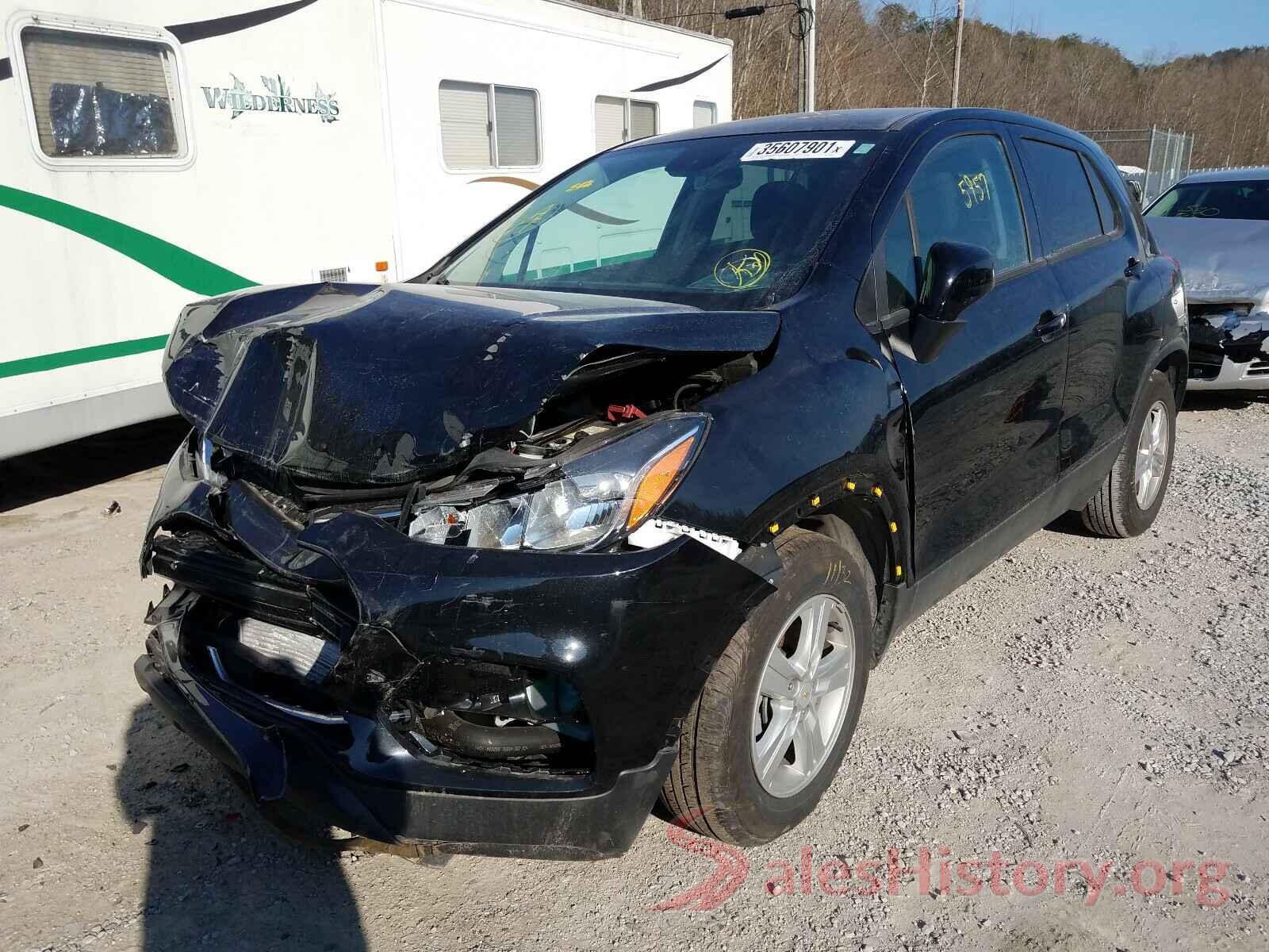 KL7CJKSB7LB033989 2020 CHEVROLET TRAX