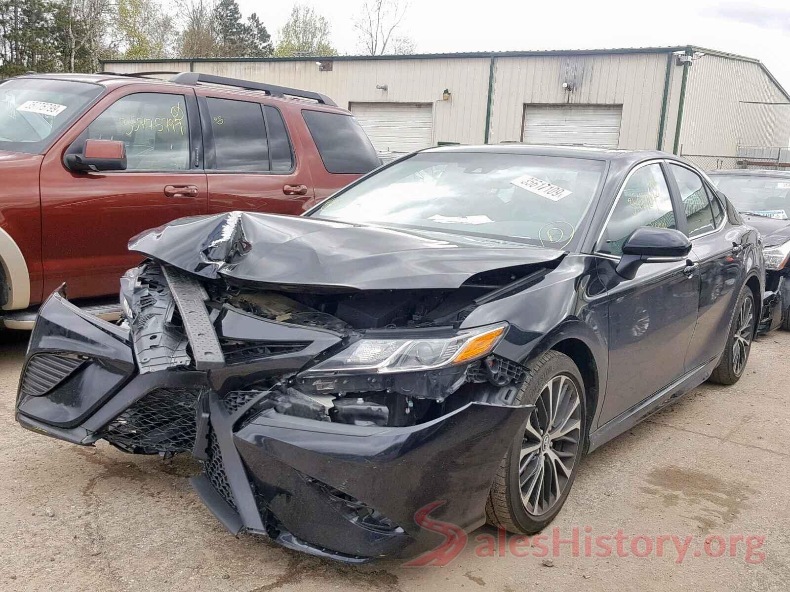 4T1B11HK9JU143116 2018 TOYOTA CAMRY