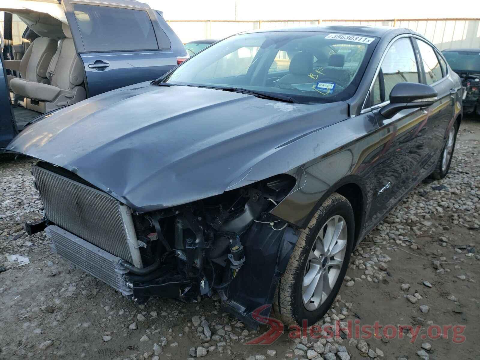 3FA6P0MU2KR256135 2019 FORD FUSION