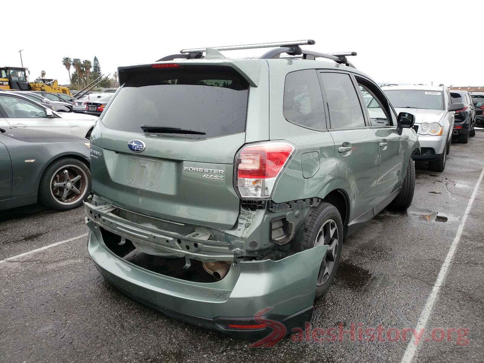 JF2SJAEC4HH512034 2017 SUBARU FORESTER