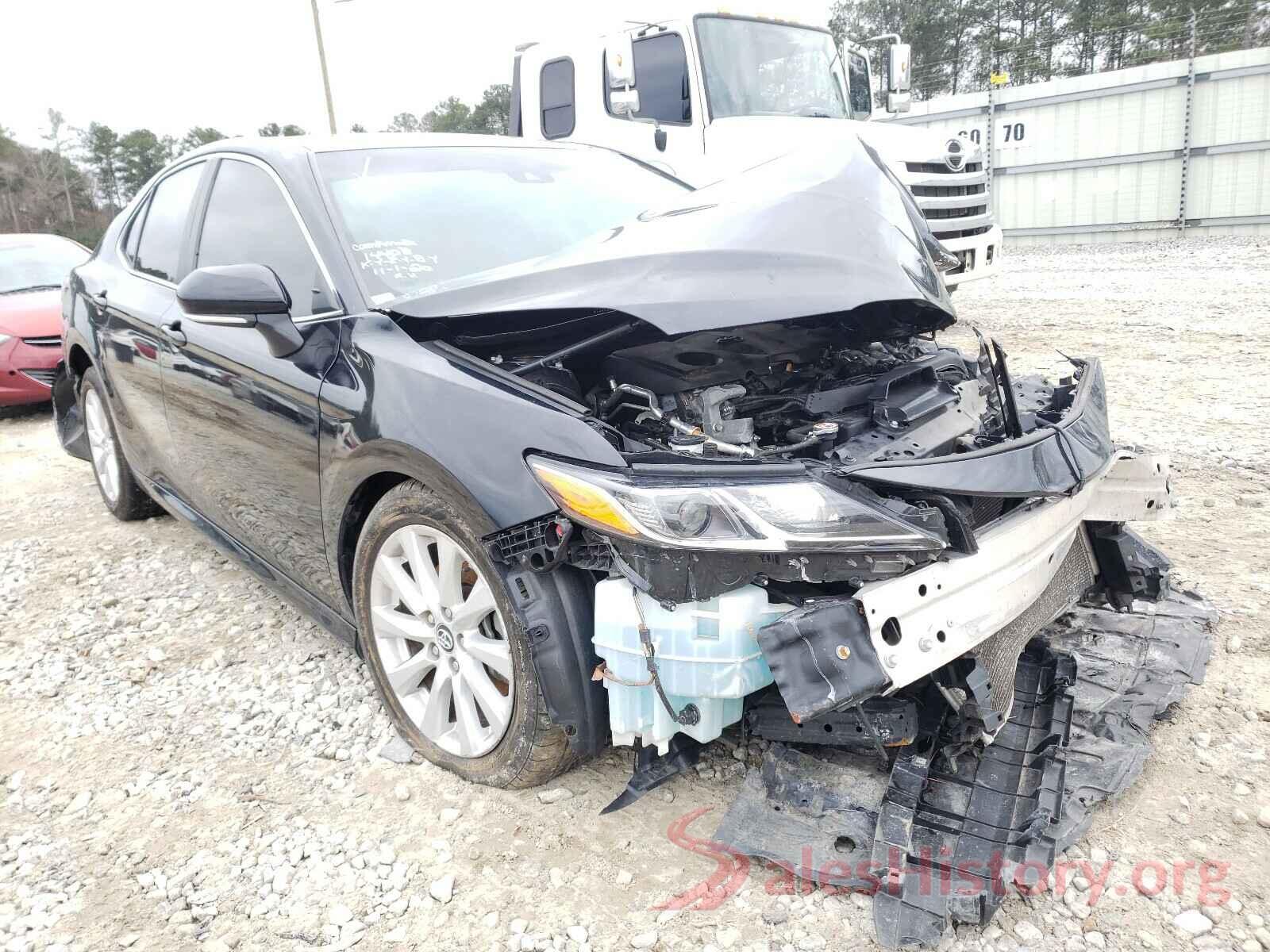 4T1B11HK6JU618382 2018 TOYOTA CAMRY