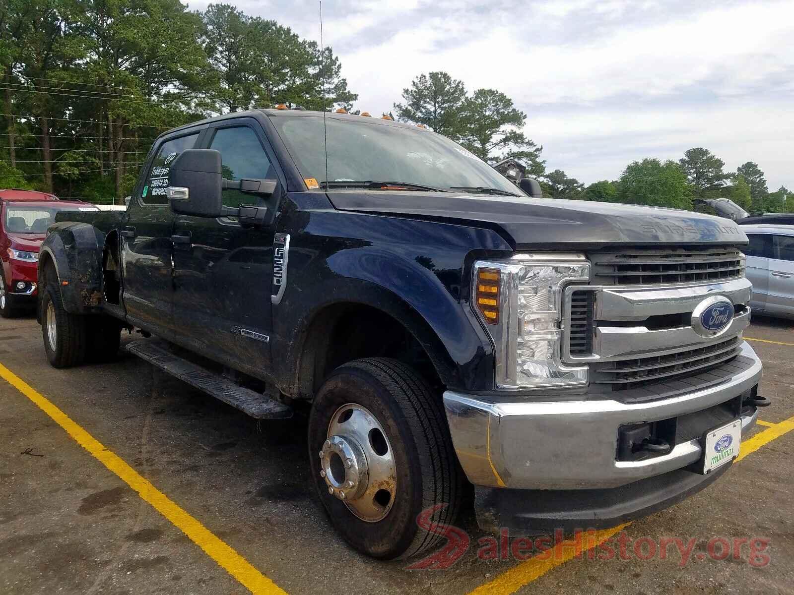 1FT8W3DTXKED50426 2019 FORD F350