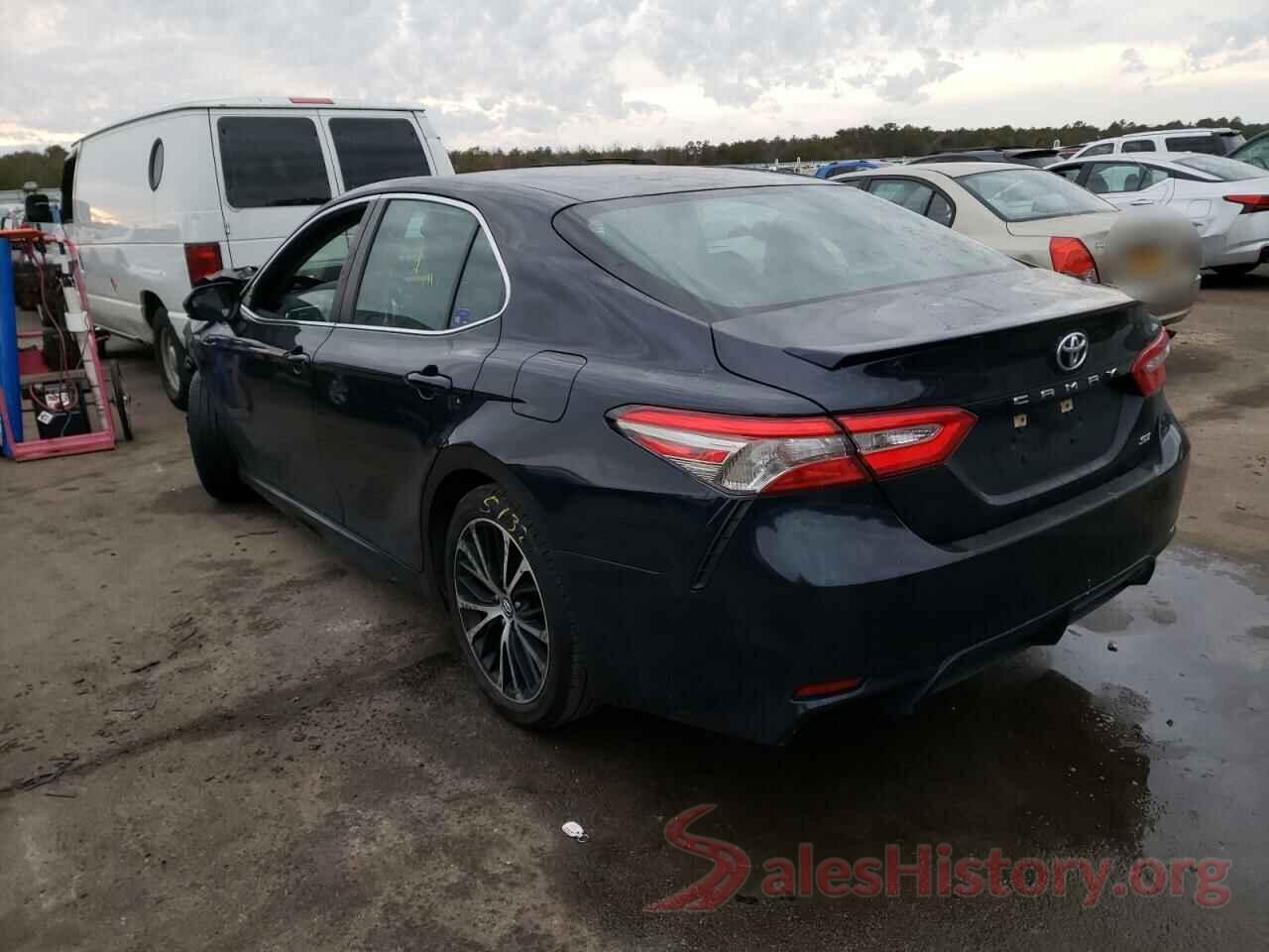 4T1B11HK7JU666053 2018 TOYOTA CAMRY