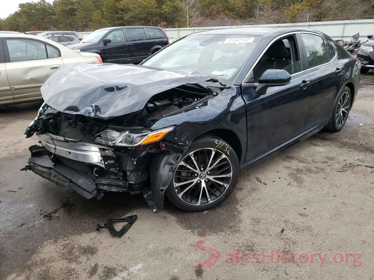 4T1B11HK7JU666053 2018 TOYOTA CAMRY