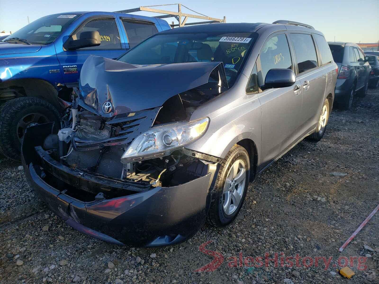 5TDKZ3DC9HS822308 2017 TOYOTA SIENNA