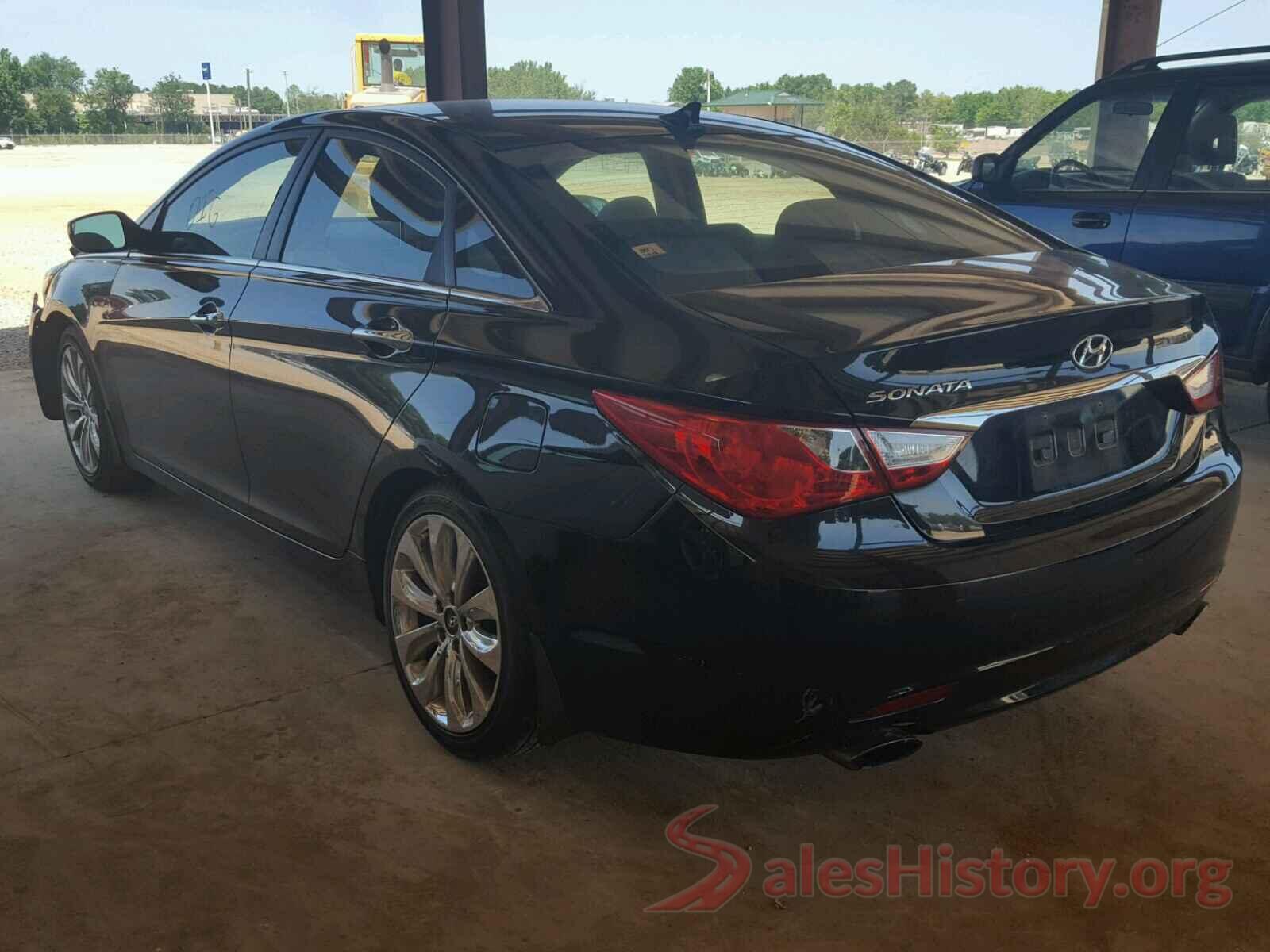 5NPEC4AC1BH269790 2011 HYUNDAI SONATA