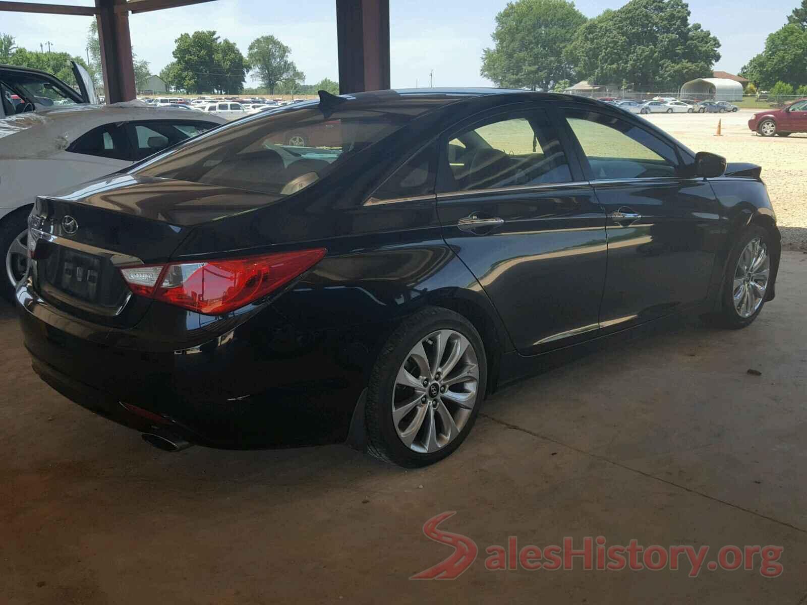 5NPEC4AC1BH269790 2011 HYUNDAI SONATA