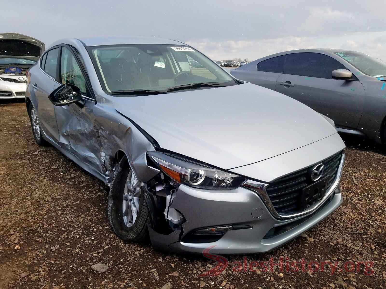 3MZBN1U75JM201508 2018 MAZDA 3