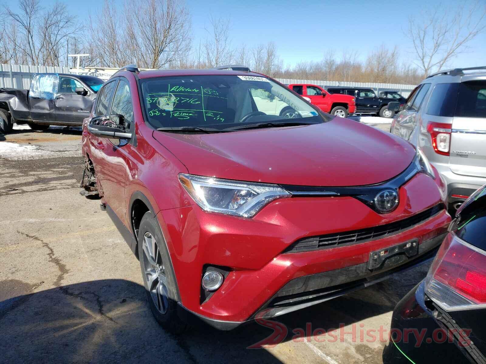 JTMRFREV3JD256108 2018 TOYOTA RAV4