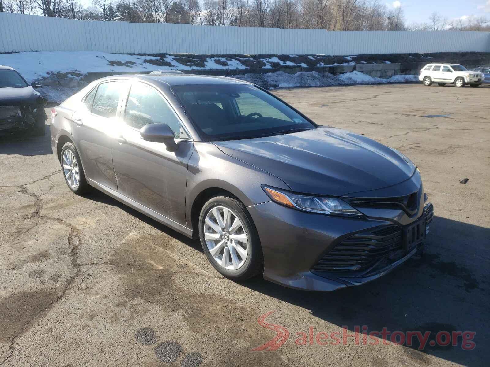 4T1B11HK4JU055283 2018 TOYOTA CAMRY